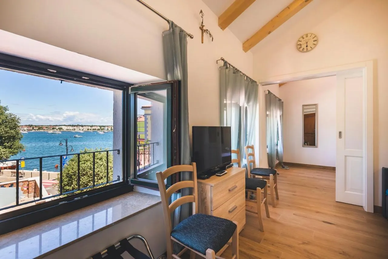 Vinea Apartmani Umag, Ulica G Garibaldia 2