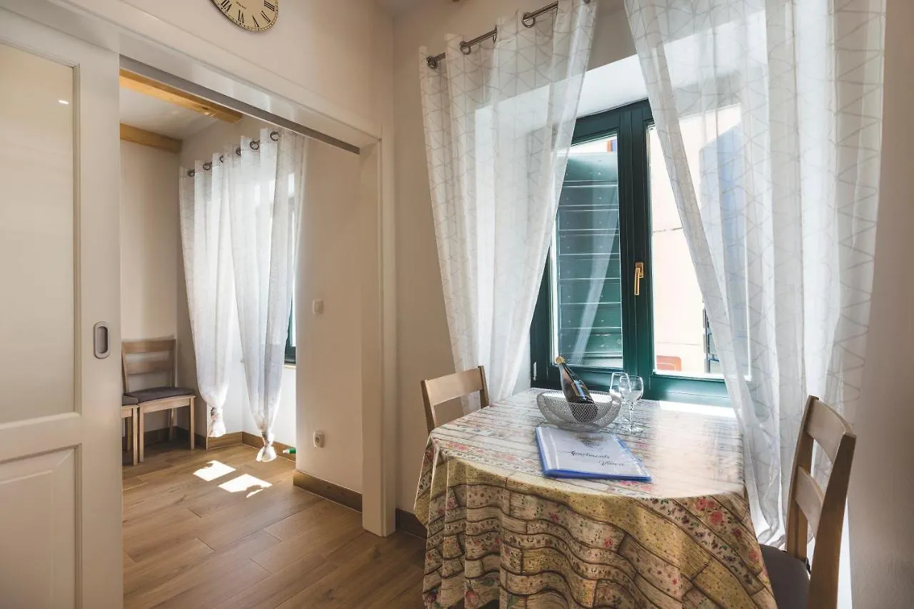 Vinea Apartmani Umag, Ulica G Garibaldia 2 Apartment Umag